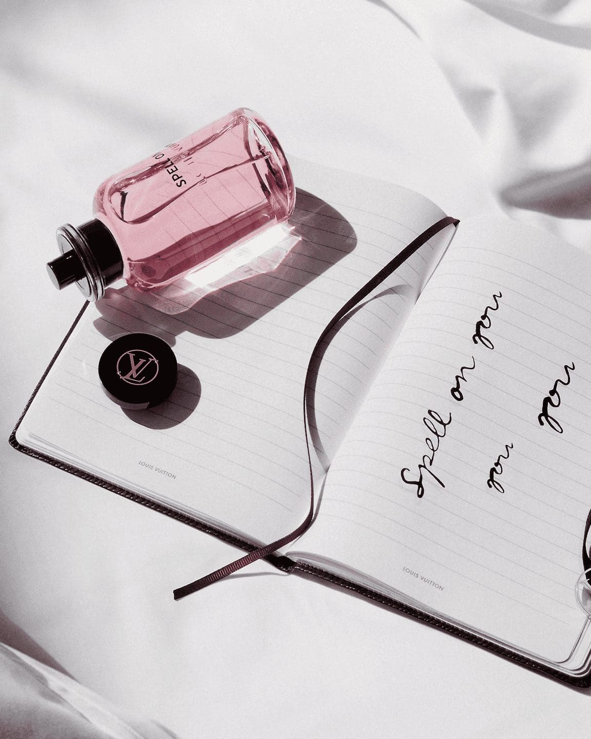 Perfume para novia Spell on You de Louis Vuitton con frasco recargable