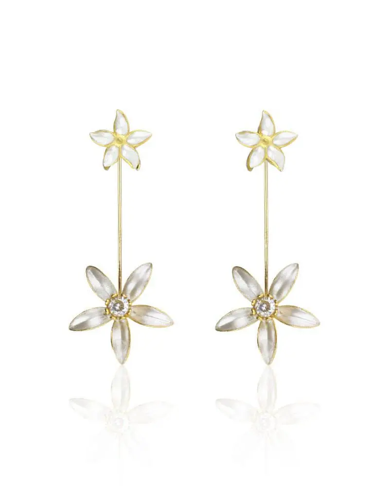 Pendientes de novia de Bouclé con diseño de estrellas y jazmines