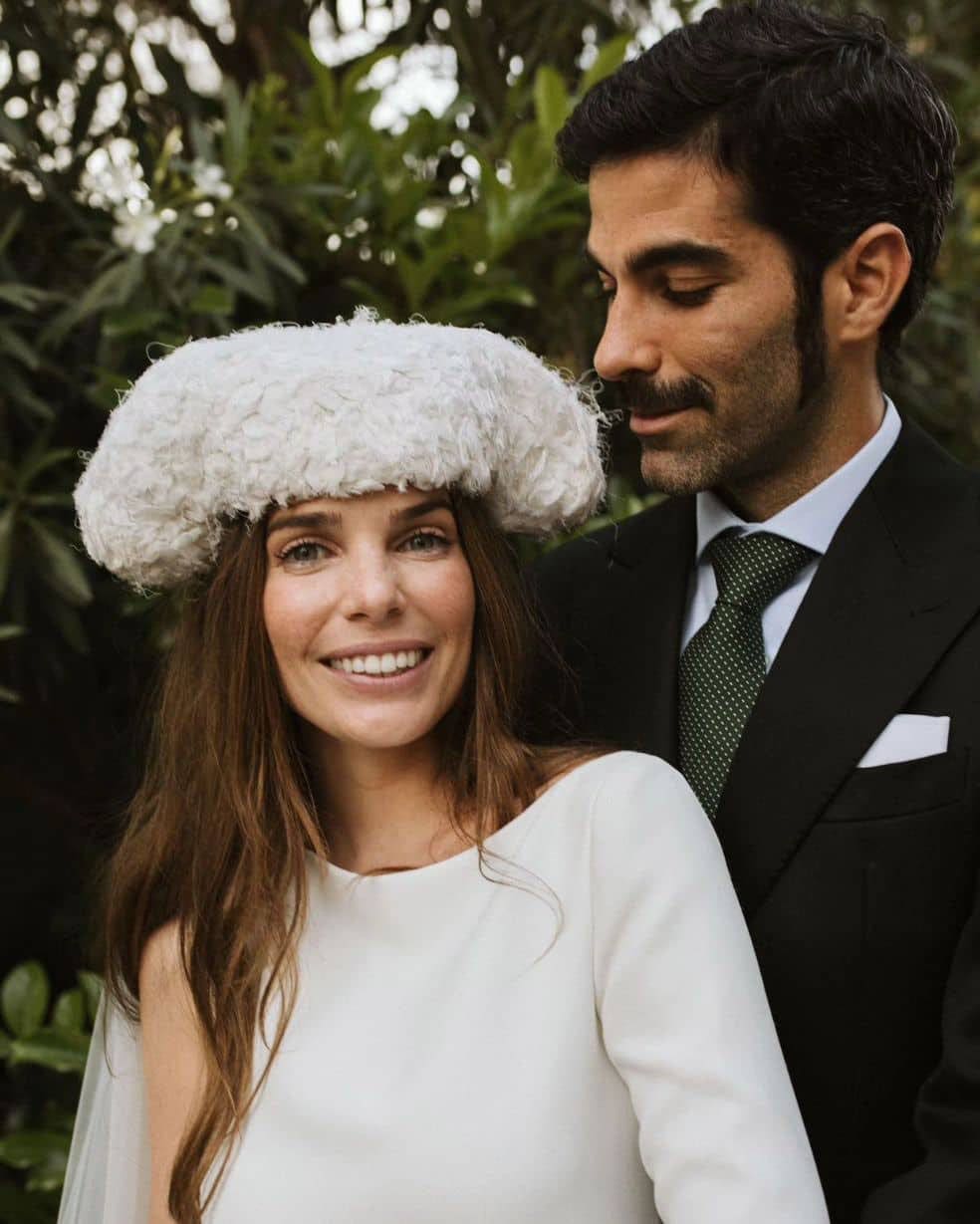 Sombrero de novia artesanal de BALEL con influencias de los años 30
